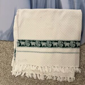 Elegant White and Green Mat Towel